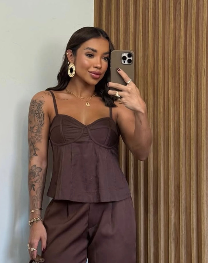 Blusinha de Alcinha Estruturada