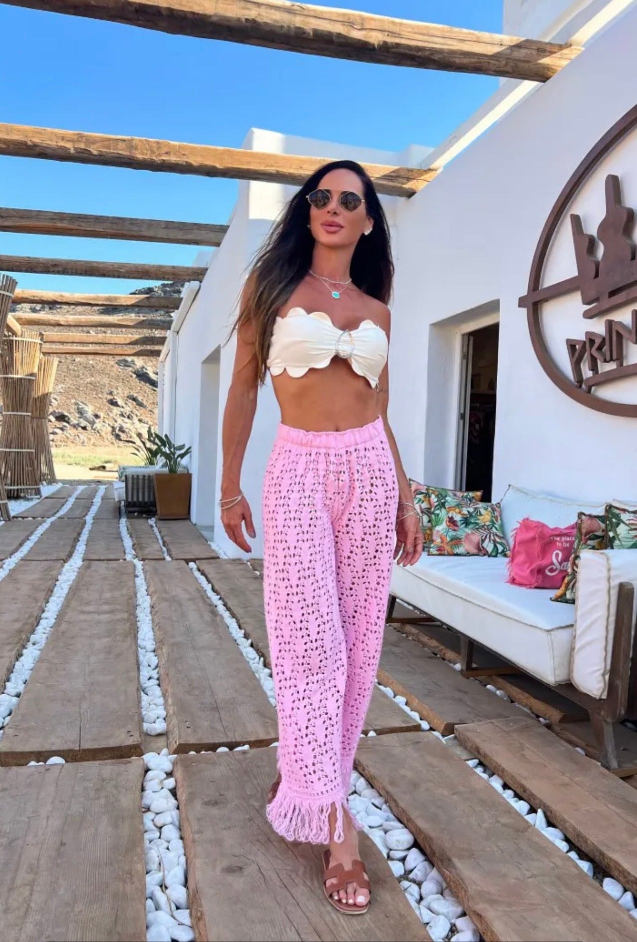 Calça Rosa Chiclete Com Cós Alto e Modelagem Wild