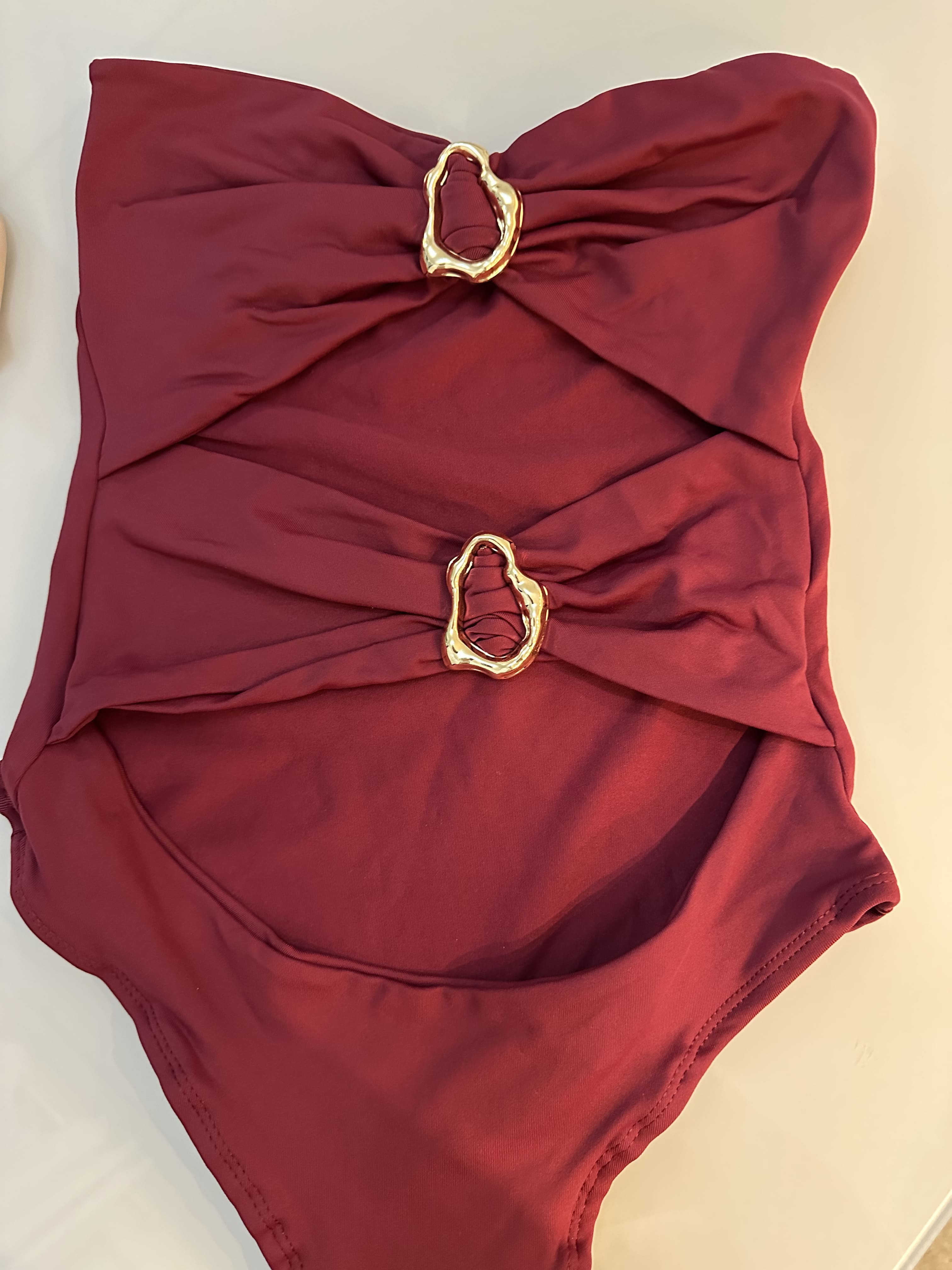 Body Feminino com Recortes Mirella